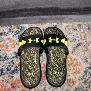 Underarmor slides